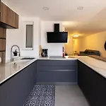 Luxury Family Close To Mgarr Ix-xini With Parking Apartman